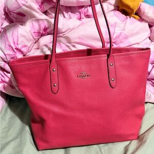 Coach Pink/ Rose/ Fuchsia Tote Bag